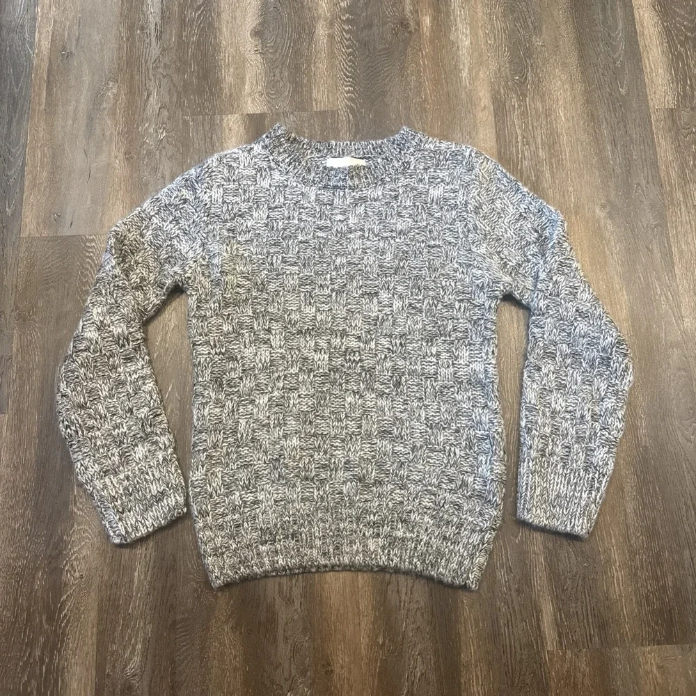 JOA Los Angeles Women's M Gray White Chunky Knit Crewneck Sweater Long Sleeve